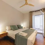 Апартаменты Bravissimo Figuerola, Spacious 3-bedroom *