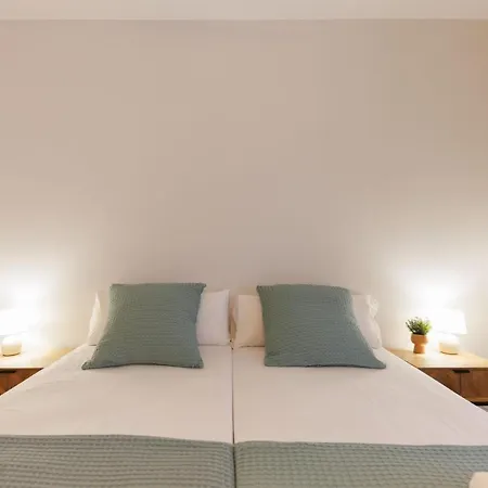 Bravissimo Figuerola, Spacious 3-bedroom Appartement