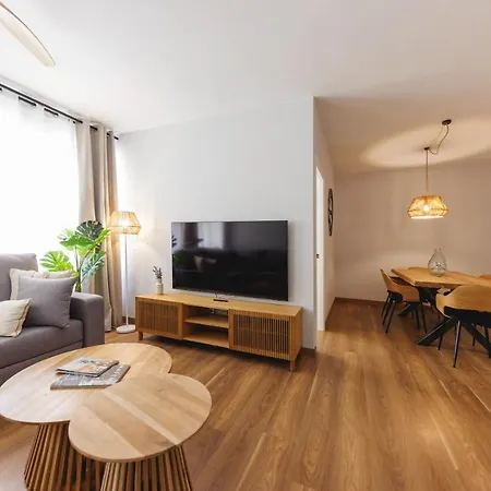 Appartement Bravissimo Figuerola, Spacious 3-bedroom *