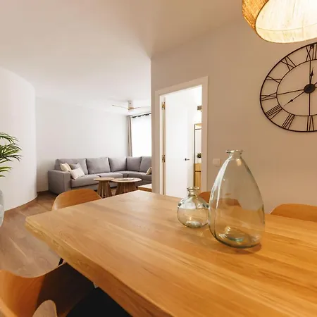 Lejlighed Bravissimo Figuerola, Spacious 3-bedroom