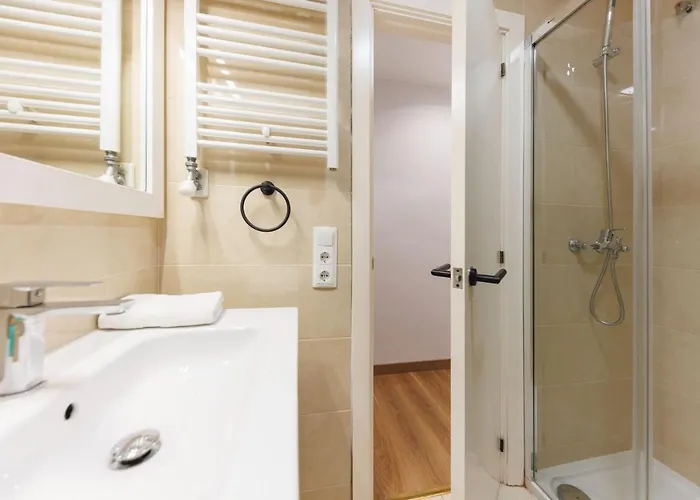 Bravissimo Figuerola, Spacious 3-bedroom Gerona