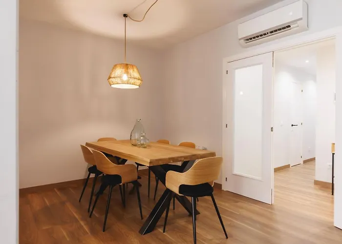 Appartamento Bravissimo Figuerola, Spacious 3-bedroom Girona