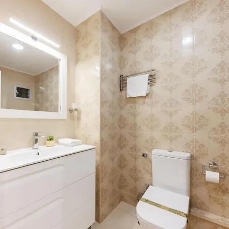 Bravissimo Figuerola, Spacious 3-bedroom *